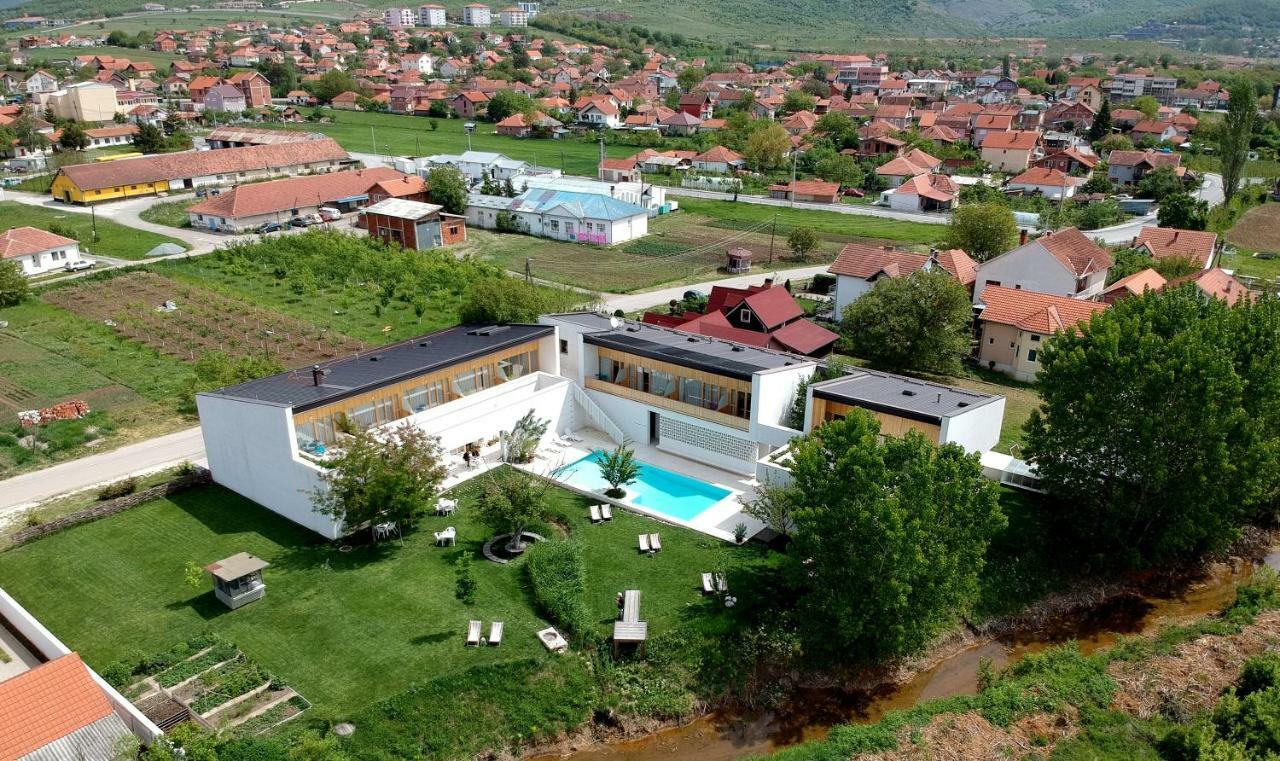 Hotel Gracanica Экстерьер фото